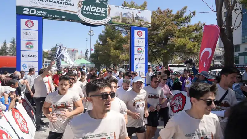 Doğuş Holding Niğde Yarı Maratonu'nda Rekor Katılım: 518 Sporcu Yarıştı