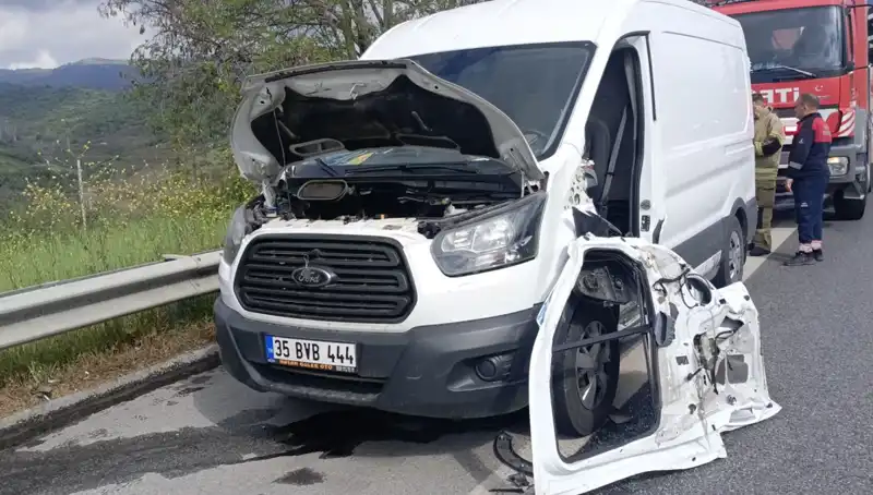 Aydın-İzmir Otoyolu'nda Feci Kaza: Hayatını Kaybedenler ve Yaralılar