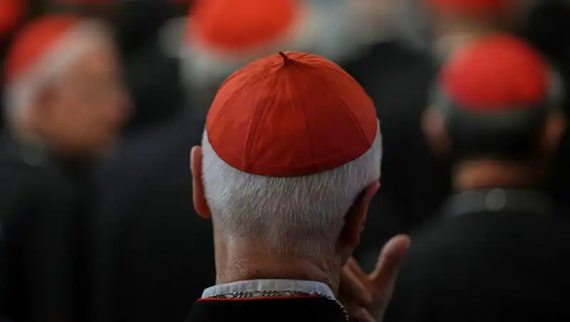 Yeni Papa Seçimi İçin Konklav Tarihi Açıklandı: Neler Bekleniyor?