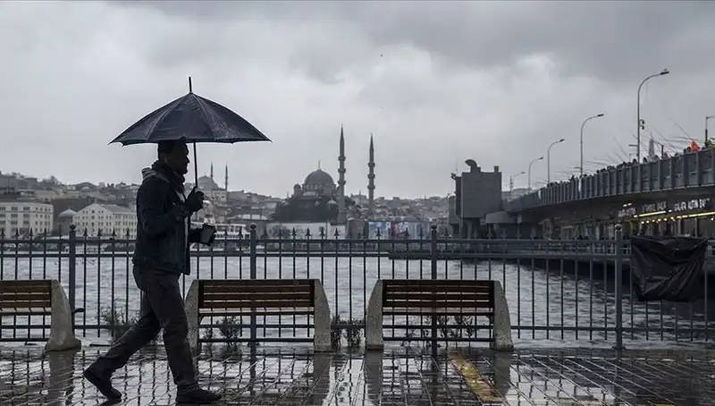 İstanbul'da Bahar Havası Sona Eriyor: Yağmur ve Kar Bekleniyor