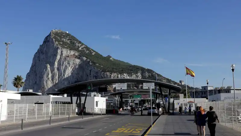 İngiltere ve ABD, Cebelitarık'ta Tarihi Bir Anlaşmaya İmza Attı