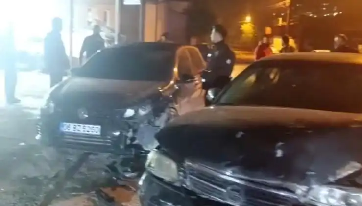 Kaçak Çevirmeden Sıkı Kavşakta Korkunç Kaza: Detaylar Şok Edici!