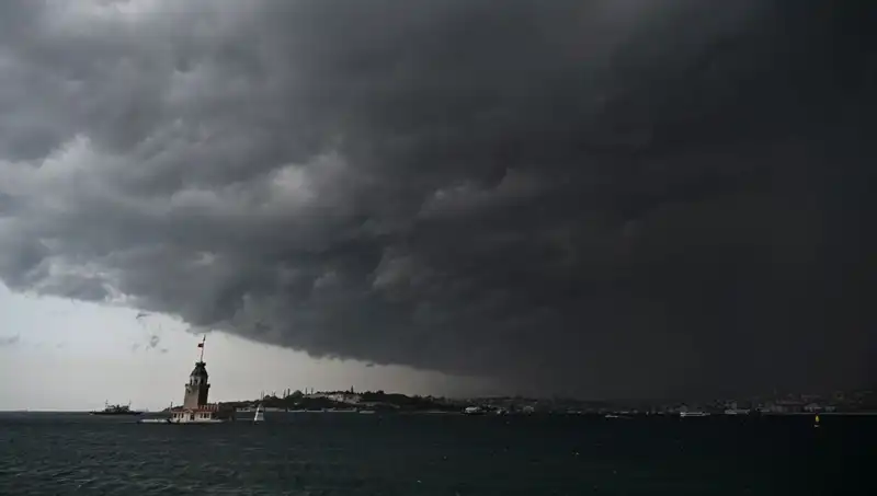 Bu Hafta Ceketlerinizi Giyin! Sağanak ve Soğuk Hava Geri Dönüyor