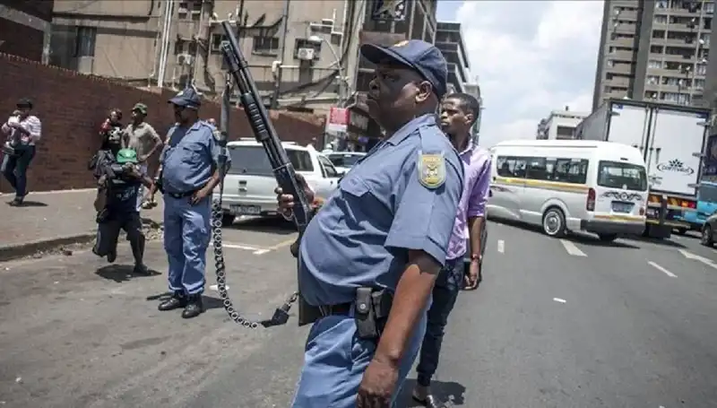 Güney Afrika’da Dedektif Suikastında 12 Askerin Tutuklanmasının Ardındaki Gizem