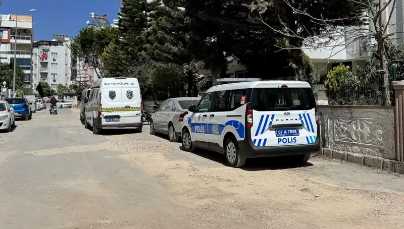 Annesinin Görmediği Olay: Tartıştığı Babasını Bıçaklayarak Öldürdü
