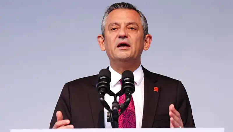 Özel'den Komutanların Dava Kararına Sert Tepki: Askeri Disiplin ve Adalet Arasındaki Çatışma