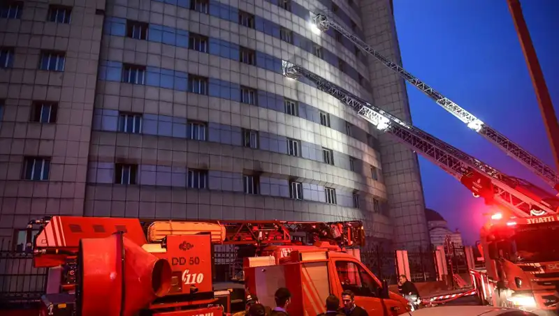 Yüksek Katlı Binalarda Yaşayanlar İçin Büyük Tehlike: İtfaiyeciler Uyarıyor
