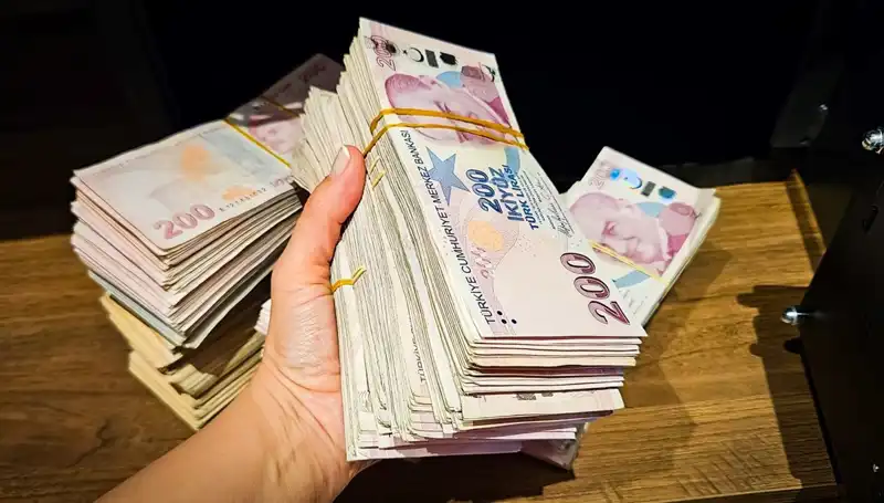 Türkiye’de Mevduat Tutarı 12 Trilyon Liraya Ulaştı: Ekonomik Gelişmeler ve Sonuçlar