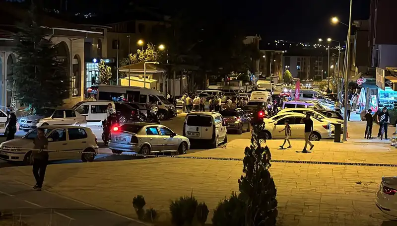 İki Aile Arasında Çıkan Kavga Sonrası 1 Ağır, 3 Yaralı