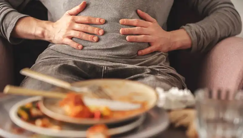 Aşırı Yemek Yeme Alışkanlıkların 5 Belirgin Kalıbı: Bilim İnsanlarının Dikkat Çeken Tespiti