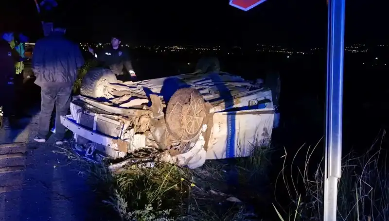 Otomobil Şarampole Devrildi: Korkunç Kaza Bilançosu ve Ayrıntılar