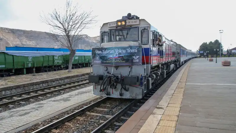 Van ile Tahran Arasında Yeni Tren Seferleri Başladı: Seyahat Kolaylaşıyor