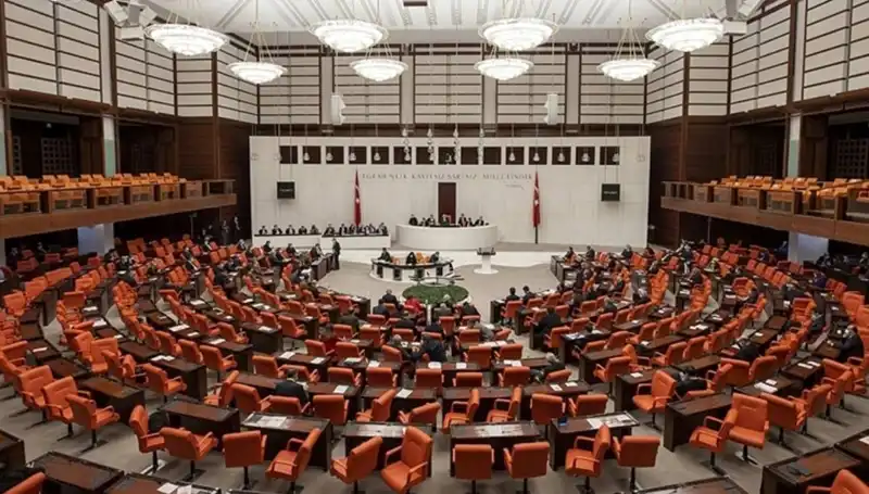 Meclis'te Gıda Zehirlenmesi İddialarına Cevap: İdare Amiri Hasan Turan’dan Açıklama