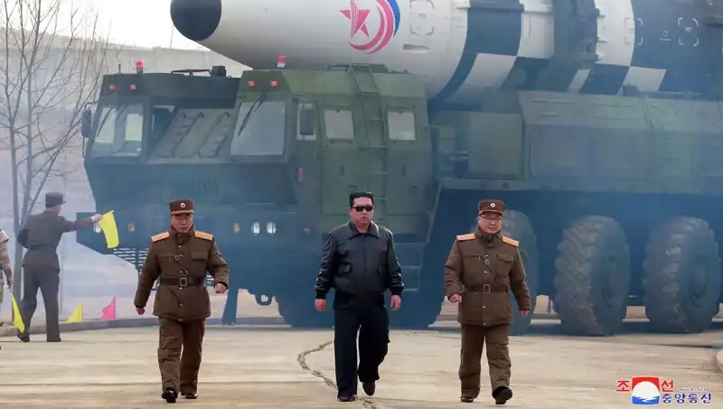 Kuzey Kore'nin Nükleer Silah Devletindeki Son Gelişmeler ve Stratejileri