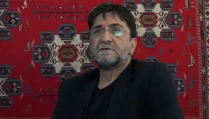 Gazeteci Nihat Genç Hayatını Kaybetti: Türk Medyasının Acı Kaybı