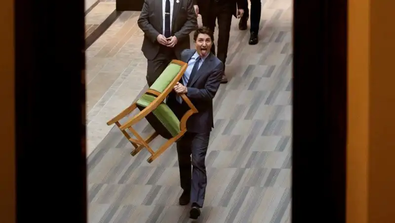 Trudeau, Kanadalılardan Uzaklaşıyor: Protestocular Sandalyeyi Kapatmadı!