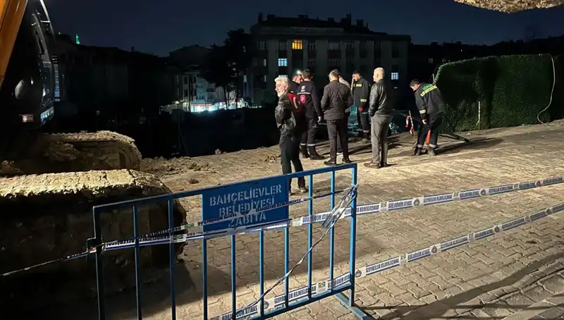 İstanbul'da İnşaat Çalışmalarında Beklenmedik Yol Çökmesi Yaşandı!