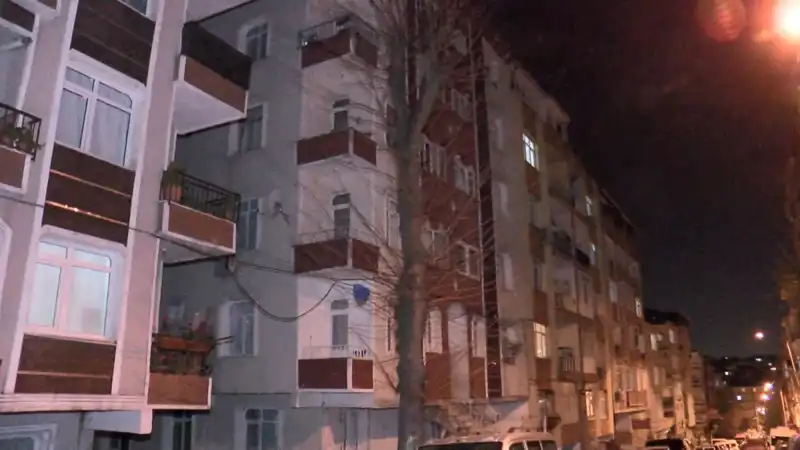 Altı Katlı Apartmanda Kolon Sesleri Korku Dolaştırdı: Tahliye Zorunluluğu