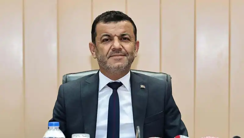 Bülent Nuri Çavuşoğlu: CHP Kurultayı'nın Arkasındaki Güç ve Hayatı