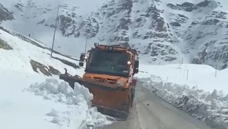 Beş Aylık Kar İsyanı Sonunda Bitti: Kapalı Olan Yol Yeniden Açıldı!