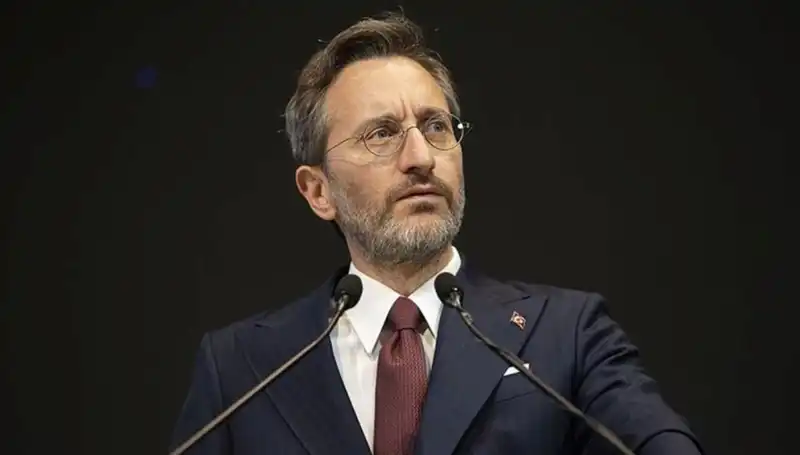 Fahrettin Altun'dan Özgür Özel'in Açıklamalarına Sert Yanıt!