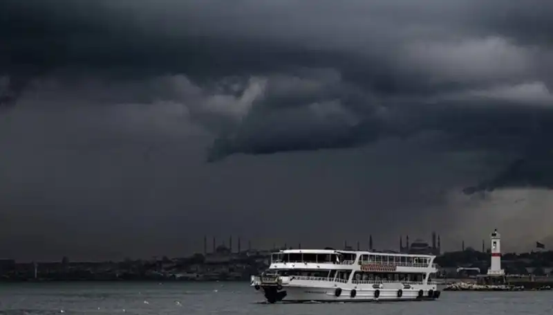 İstanbul ve Çevresinde Sağanak Yağış Alarmı: Hazırlıklı Olun!