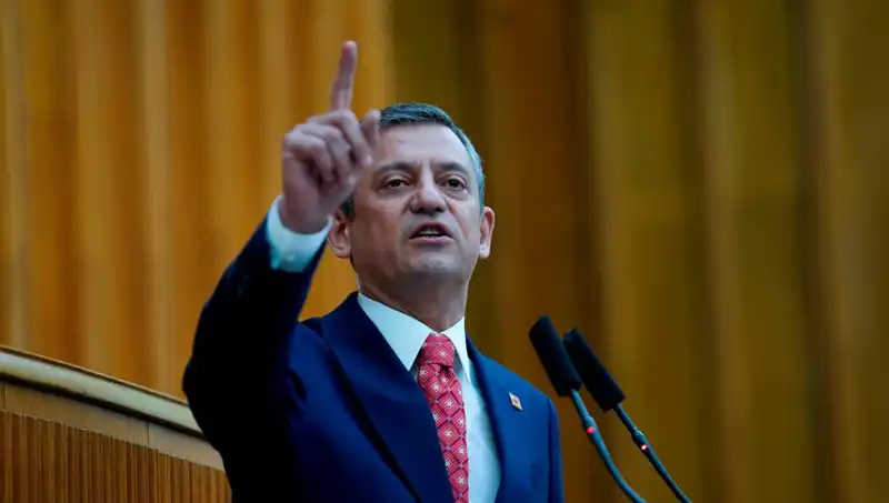 CHP'nin Cumhurbaşkanı Adaylığı için Ön Seçim Süreci Başlıyor mu? Özgür Özel Açıklamada Bulundu