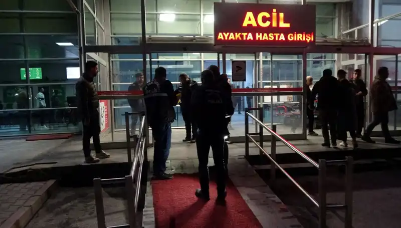 Hastane Acil Servisinde Silahlı Kavga: Olayın Ayrıntıları ve Yaralı Sayısı Büyüyor!
