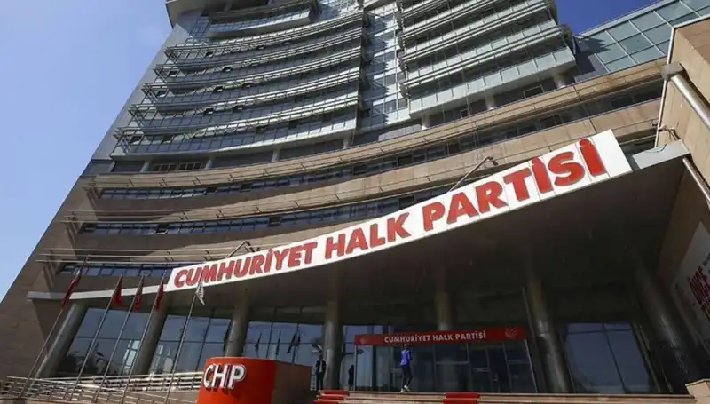 CHP Kurultayı Soruşturmasında İddianame Kabulü: Siyasi Gelişmeler Derinleşiyor