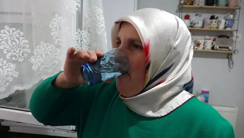 30 Yıldır Nisan Yağmurunu Şifa İçin Tüketiyor: Kayınvalideden Öğrenilen Gelenek