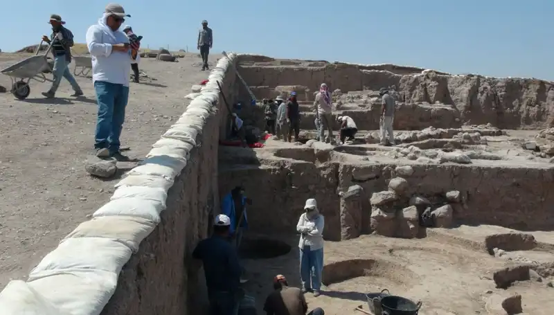 Kilis'teki Oylum Höyük Kazıları, Sıcakta Bile Heyecanla Devam Ediyor