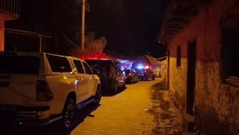 Korkunç Olay: Genç Kız Babasını Taşla Öldürdü