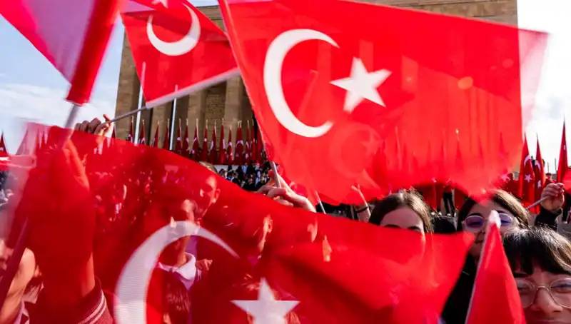 Türkiye'de 23 Nisan Coşkusu: Renkli Kutlamalar ve Anlamlı Etkinlikler