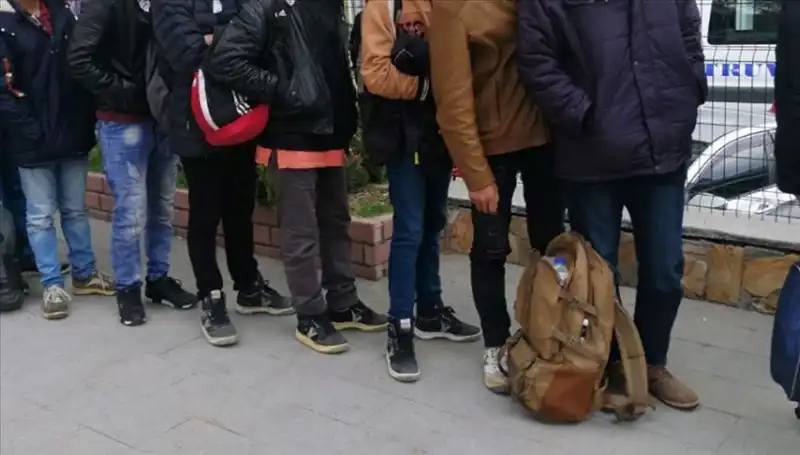 Edirne'de Yakalanan 10 Düzensiz Göçmen, Yeni Bir Umut Peşinde
