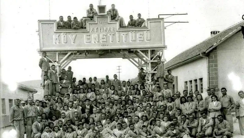17 Nisan: Köy Enstitüleri’nin Kuruluş Yıldönümünde Eğitimde Devrim