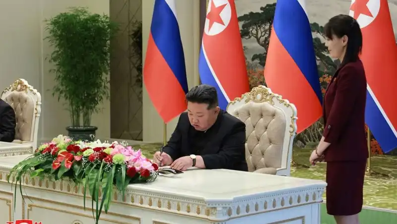 Kim Jong Un'un Kız Kardeşinden ABD'ye Sert Nükleer Uyarı