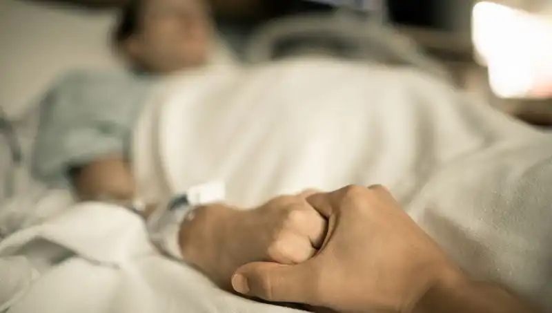 Kanser Belirti Vermeden Yayılabilir Mi? Sessizce Gelişen 5 Ölümcül Kanser Türü