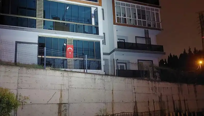 Sakarya'da Büyük Panik: 4 Katlı Apartman Tahliye Edildi!
