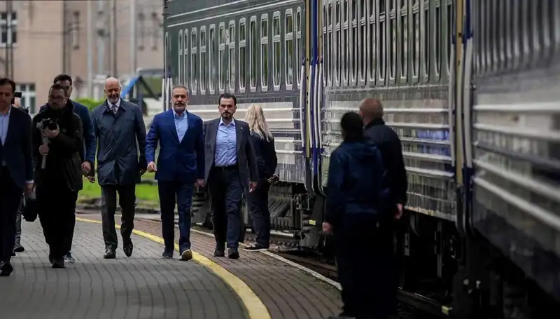 Dışişleri Bakanı Fidan, Ukrayna Ziyaretinde Tarihi Anlaşmalara İmza Attı