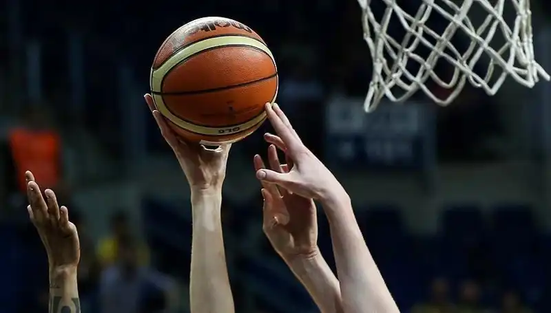 Kadın Basketbolunda Fenerbahçe ve Beşiktaş Yarı Final Serisi Heyecanı!