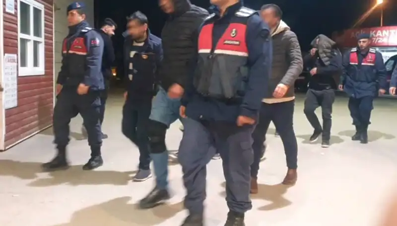 Bağ Evinde Uyuşturucu Partisi: Güvenlik Güçlerinden Şok Baskın