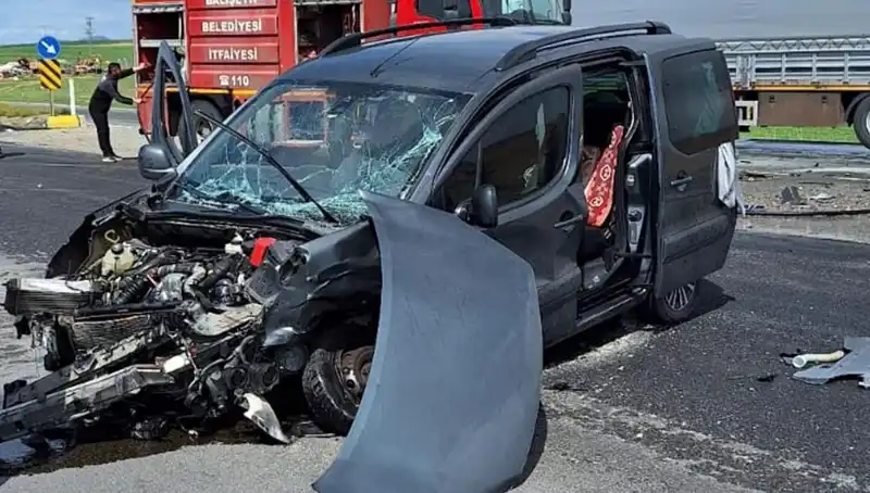 Ankara Yolunda Feci Kaza: Üç Kişi Yaralandı, Detaylar Ortaya Çıktı