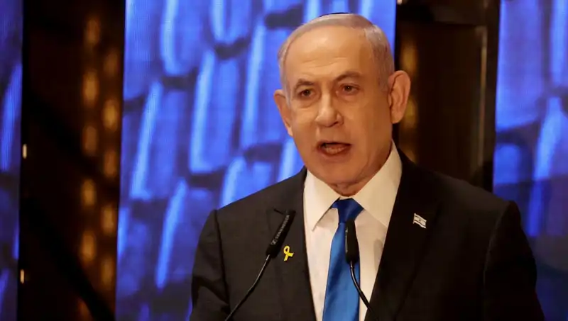 : Netanyahu'nun Oğluna Sert Destek: Macron'a "Canın Cehenneme" Mesajı