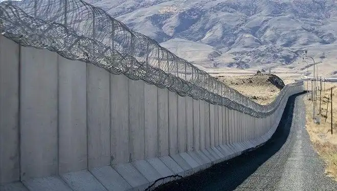 Edirne-Yunanistan Sınırında Duvar Tartışmaları: Göç İdaresi'nden Açıklama Geldi!