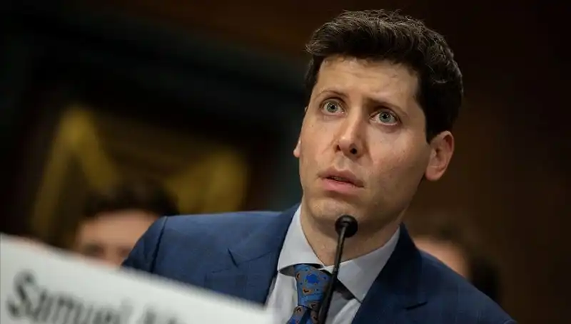 OpenAI CEO'sundan Çarpıcı Uyarı: ChatGPT ile Paylaştığınız Bilgiler Kesinlikle Gizli Değil!