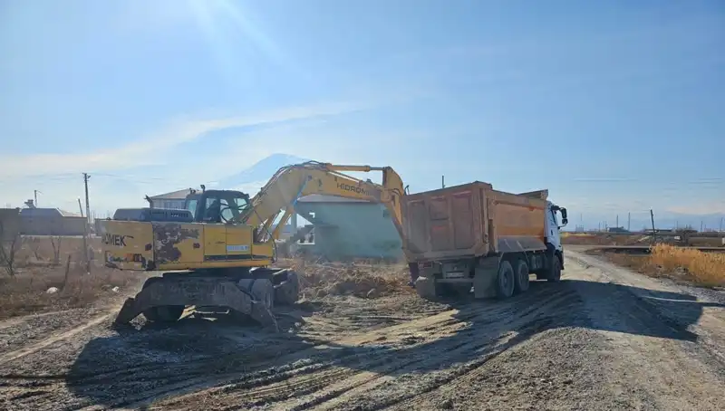 Iğdır'da 179 Metruk Yapı Yıkıldı: Güvenli Bir Gelecek İçin Adım