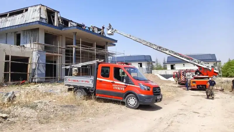 Gölbaşı'nda Villaları Tehdit Eden Yangın Korkuttu!