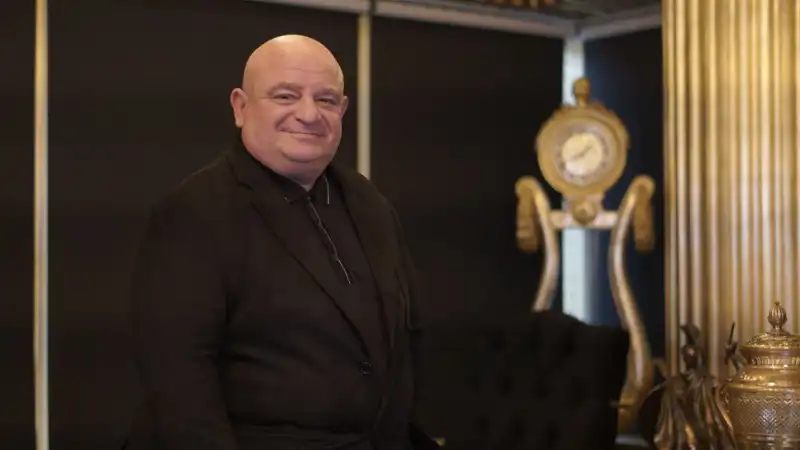 Moiz Mitrani: Tekstilden Finansa Uzanan Uluslararası Başarı Hikâyesi